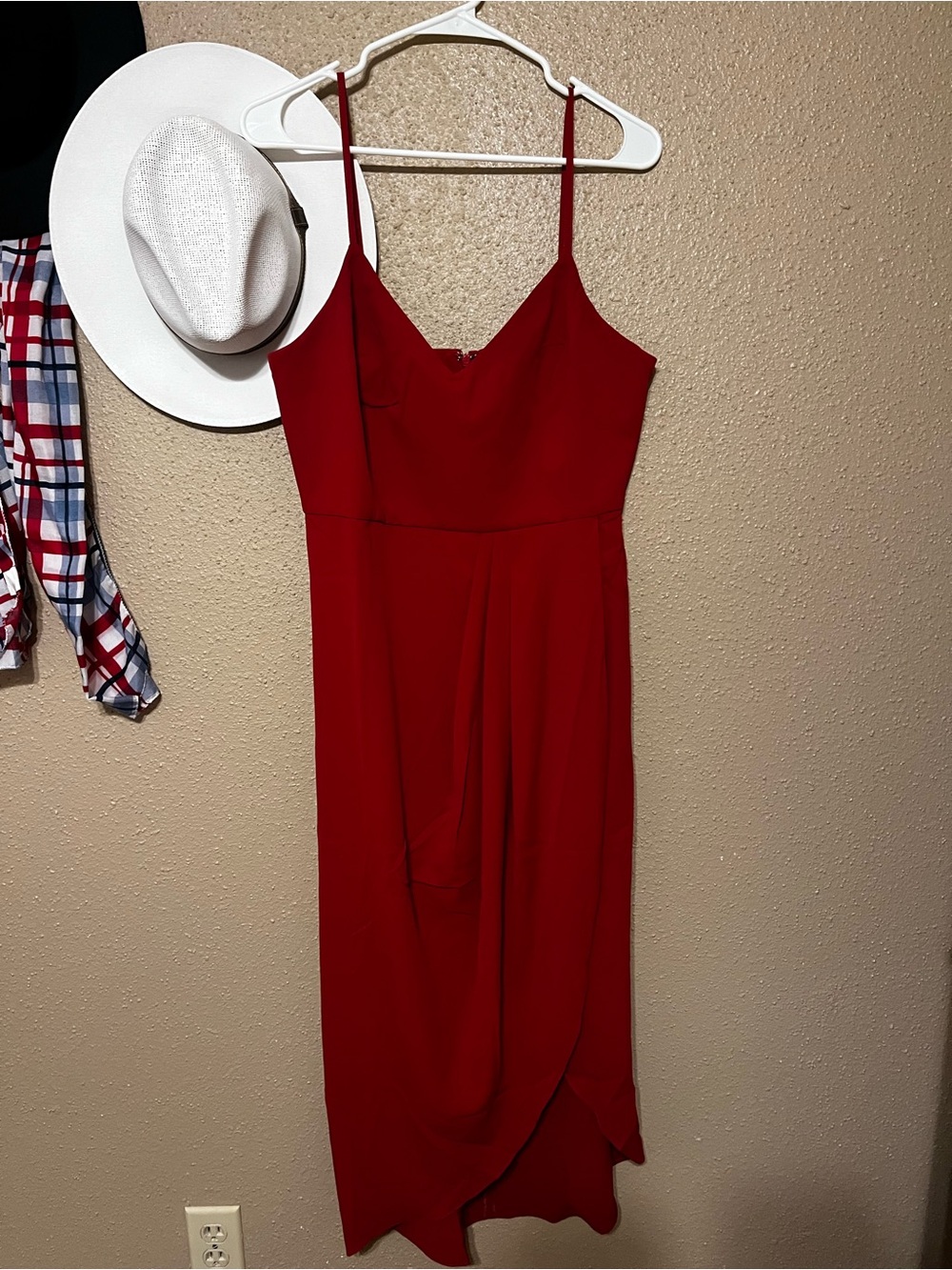 Lulu's Crimson Spaghetti-Strap Midi Dress